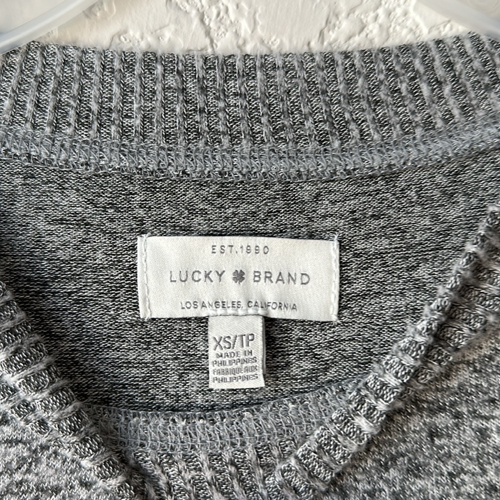 LUCKY BRAND Gray Swing top Size XS - Picture 2 of 6